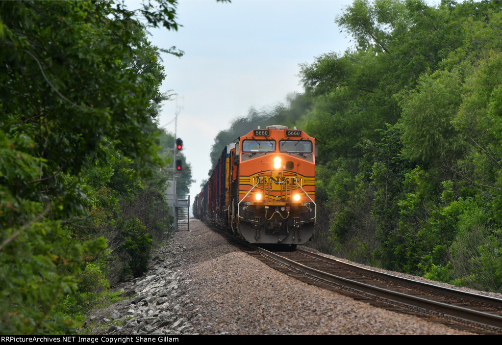 BNSF 5660